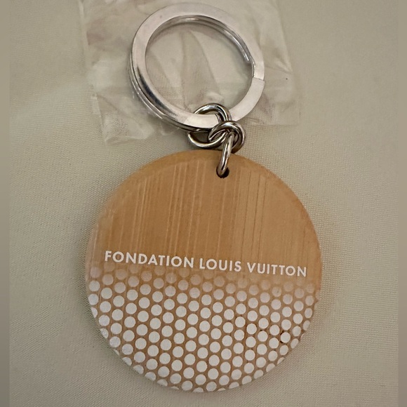 Fondation Louis Vuitton Key Ring Limited - Picture 1 of 4